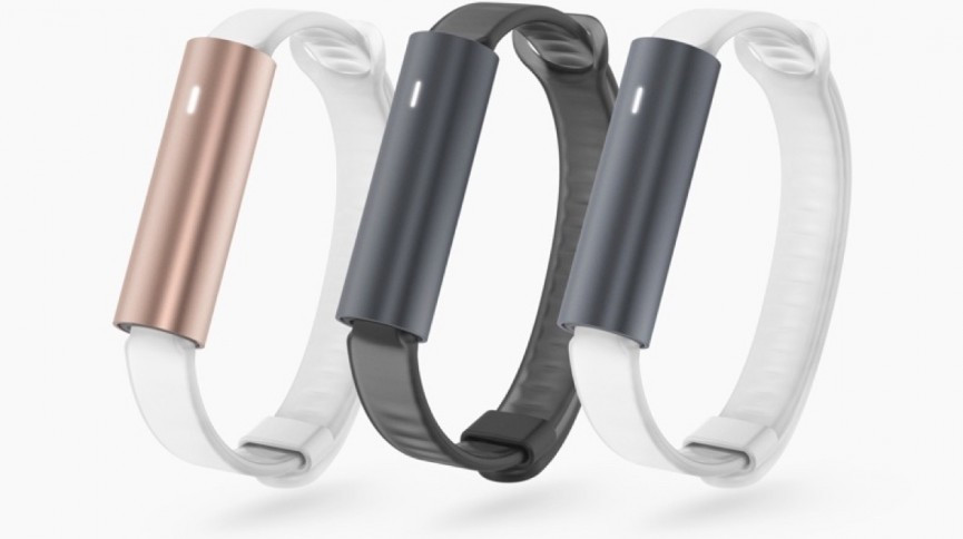 Every Fossil Group designer wearable launched in 2016