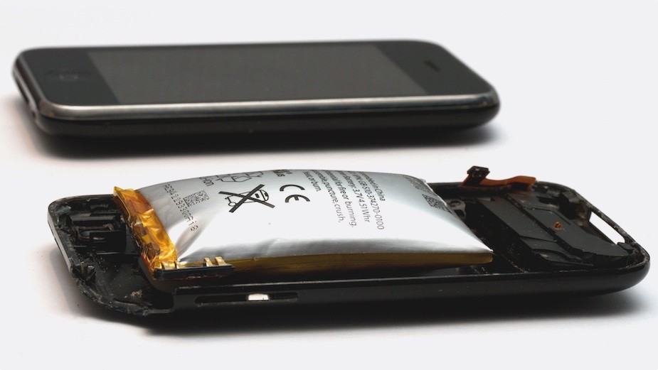 Bend me, shape me, any way you want me: Why wearables are waiting for graphene