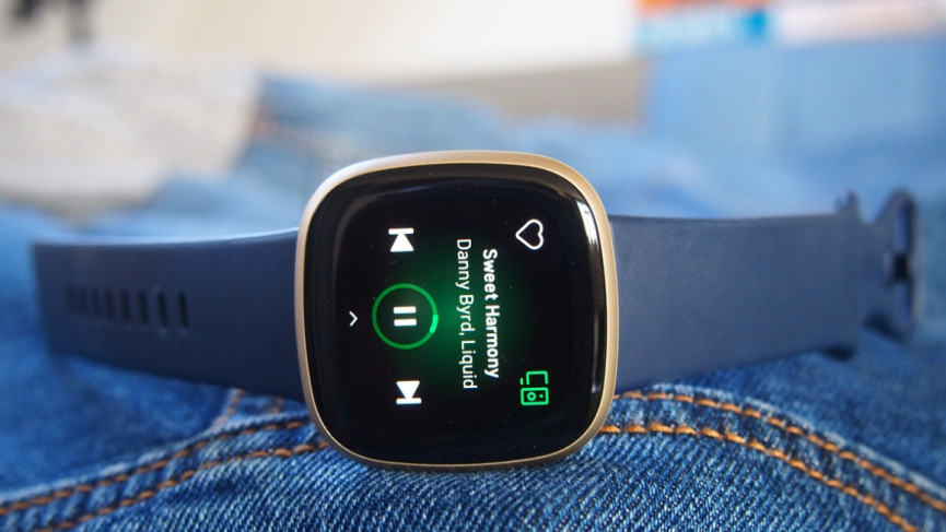 Amazfit GTS 2 v Fitbit Versa 3: Fitness watches compared
