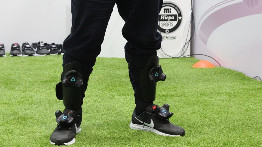 I played football in VR using Vive's new trackers and it was a beautiful thing