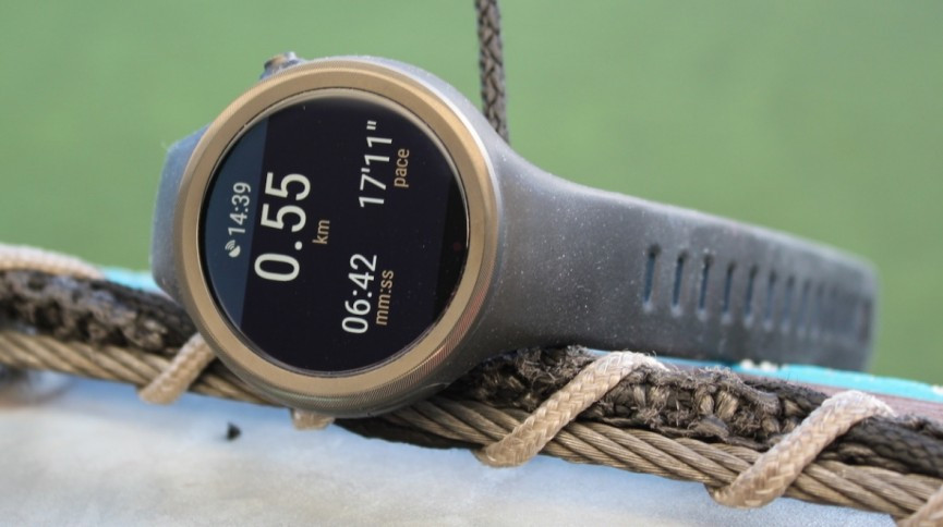 ​12 features Apple Watch 2 should steal from other smartwatches