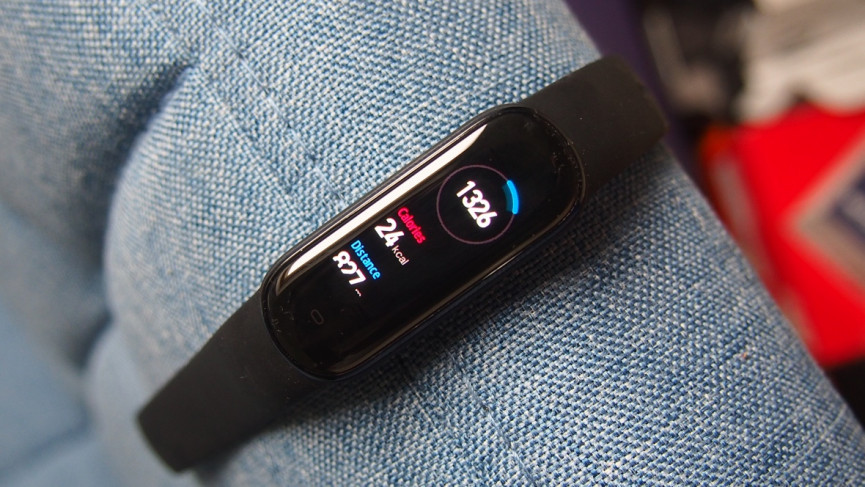 Amazfit Band 5 v Fitbit Charge 4: Which fitness tracker should you buy?