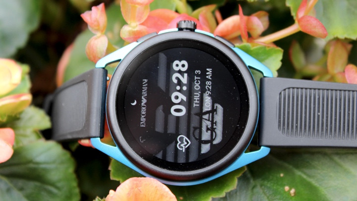 How to change watch faces on Wear OS