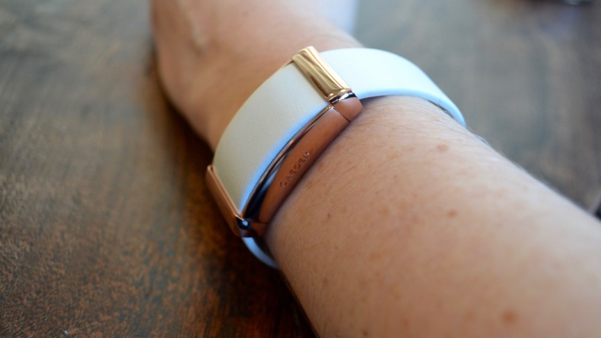 Sona is a fashion forward activity tracker with serious sensor tech