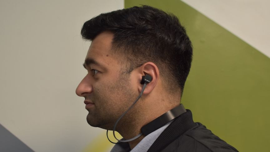 Vinci 2.0 is a standalone hearable designed to be your perfect running partner