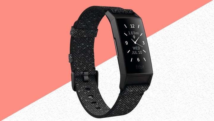 fitbit-charge-4-se-1585658374-p8ve-column-width-inline-1-1586362418-BjQy-column-width-inline