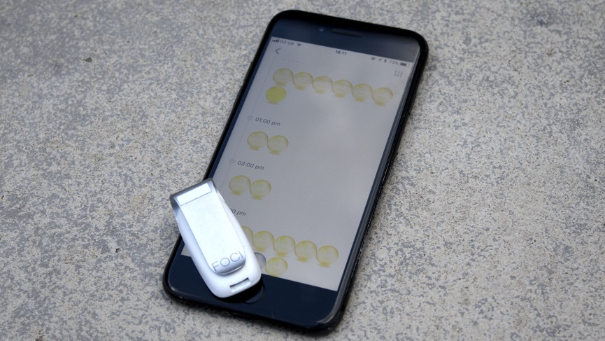 Living with Foci: We learn to kill distractions with this clip-on wearable