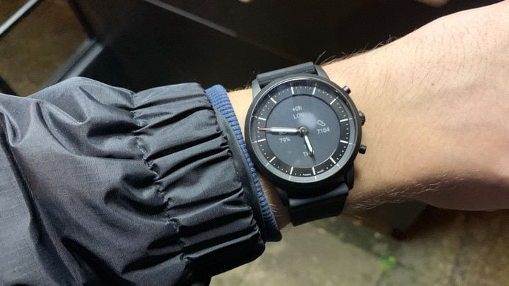 fossil-hybrid-hr-collider-1579709879-NOqW-column-width-inline