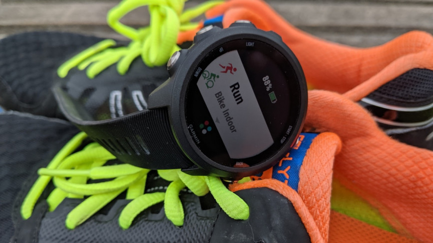 Garmin Forerunner 245 Music v Forerunner 645 Music