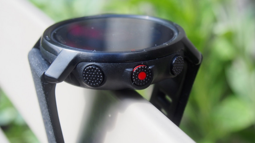 ​Polar Grit X vs Vantage V: Performance sports watches compared