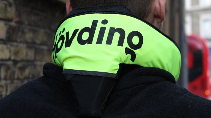 Cycling with Hövding: Trying out the wearable airbag for urban bikers