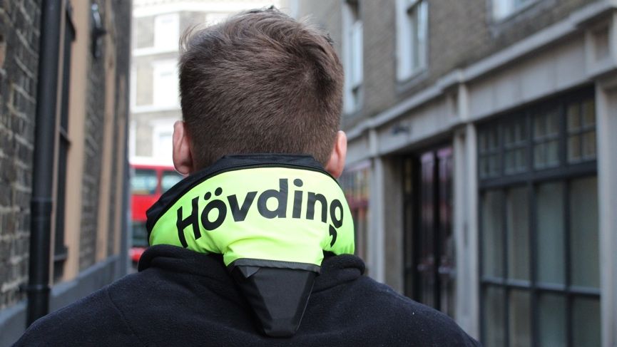 Cycling with Hövding: Trying out the wearable airbag for urban bikers