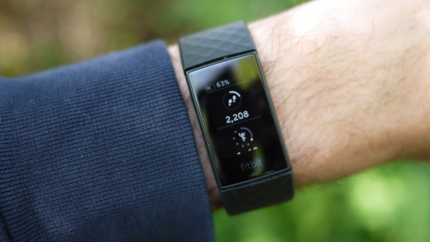 Amazfit Band 5 v Fitbit Charge 4: Which fitness tracker should you buy?