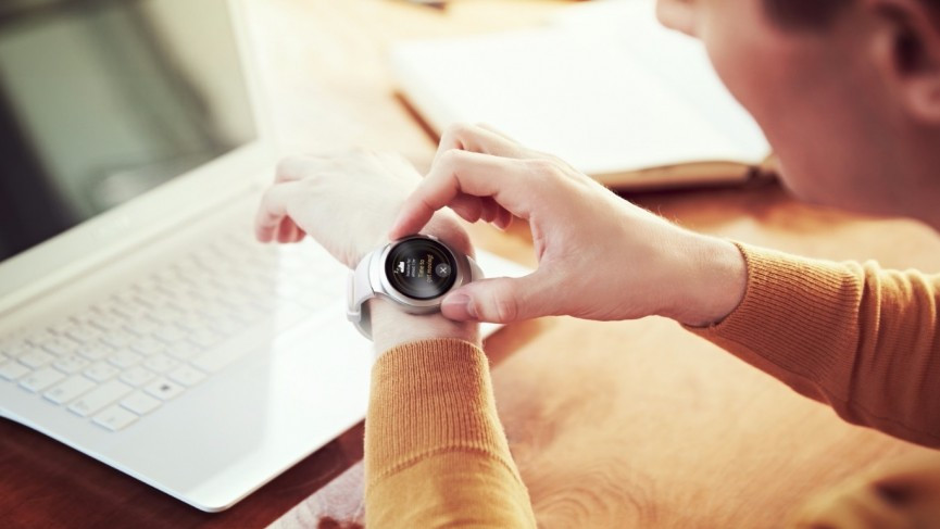 ​Samsung Gear S2 v Moto 360 2: Second-generation smartwatches go head to head