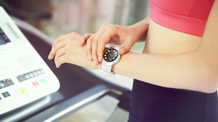 ​Samsung Gear S2 v Moto 360 2: Second-generation smartwatches go head to head
