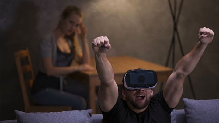 Analysing the deeper context behind stock images of people in VR