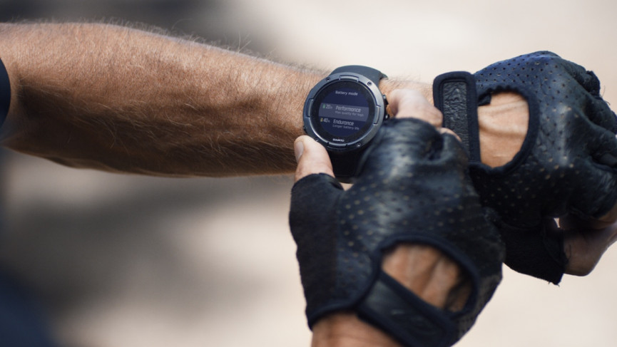 Suunto 5 packs big sports tracking features into a small body