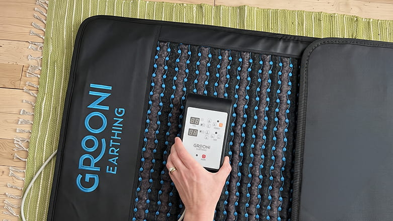 Using Grooni PEMF Mat