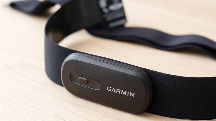 Garmin HRM 200 on table