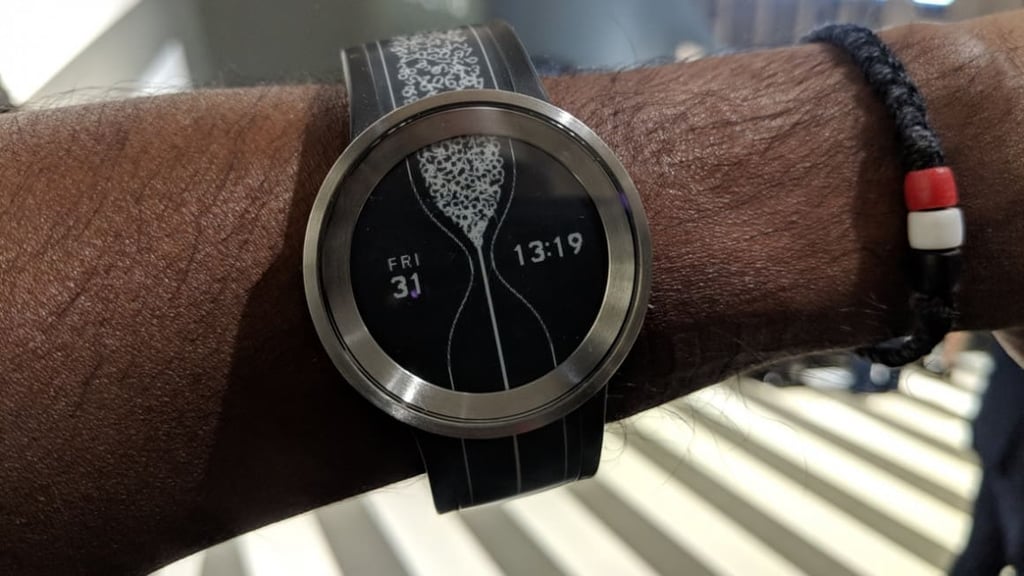 Sony FES Watch U first-look review: The e-paper watch breaks out of Japan