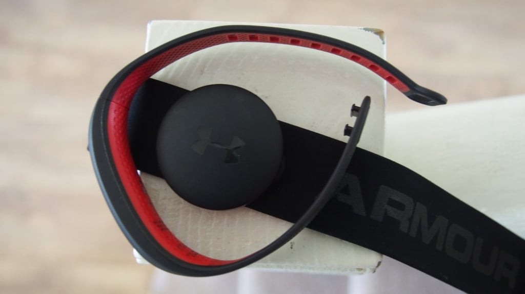 Under Armour HealthBox review