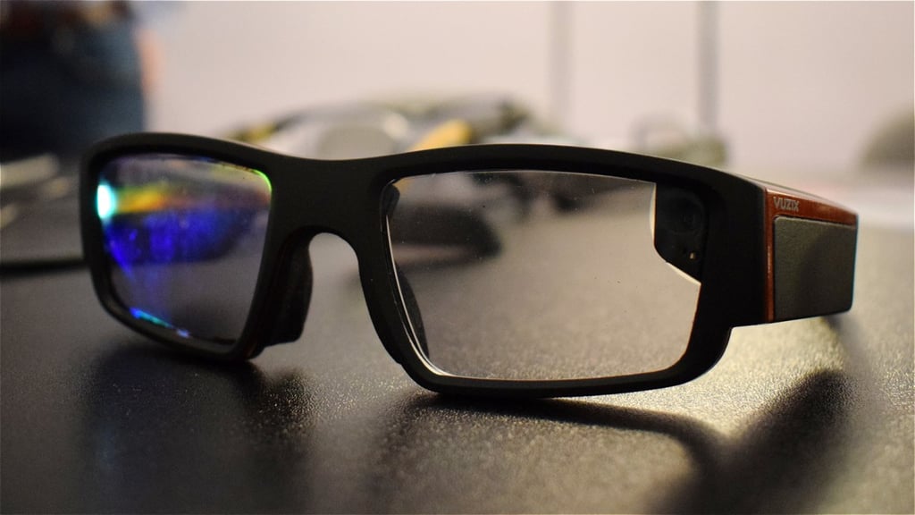 Trying Vuzix Blade 3000, the smartglasses for work and play