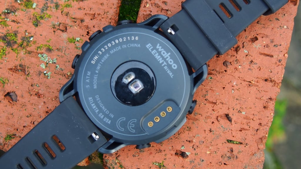 Wahoo Elemnt Rival review: Strong triathlon tracker
