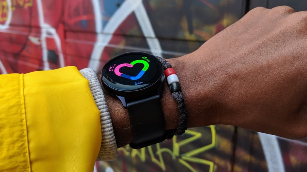 watch-active-heart-1570811370-tpQC-full-width-inline