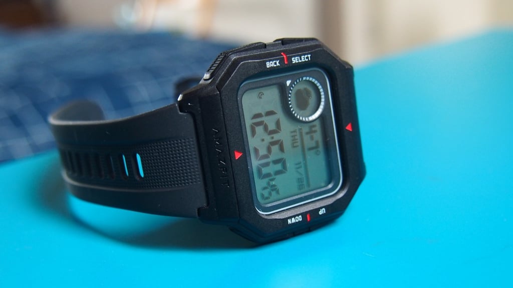 Amazfit Neo review: Delightfully retro, smart and cheap