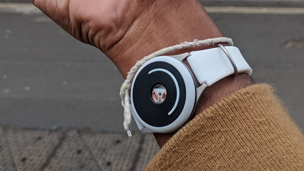 I tried using Doppel's vibrating wristband to keep calm and stay focused