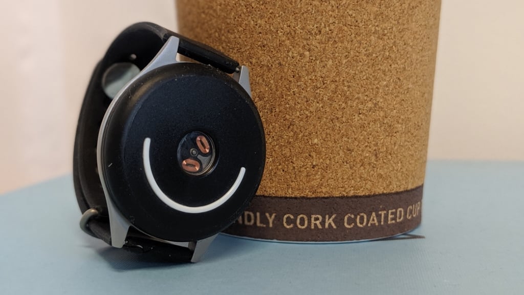 I tried using Doppel's vibrating wristband to keep calm and stay focused