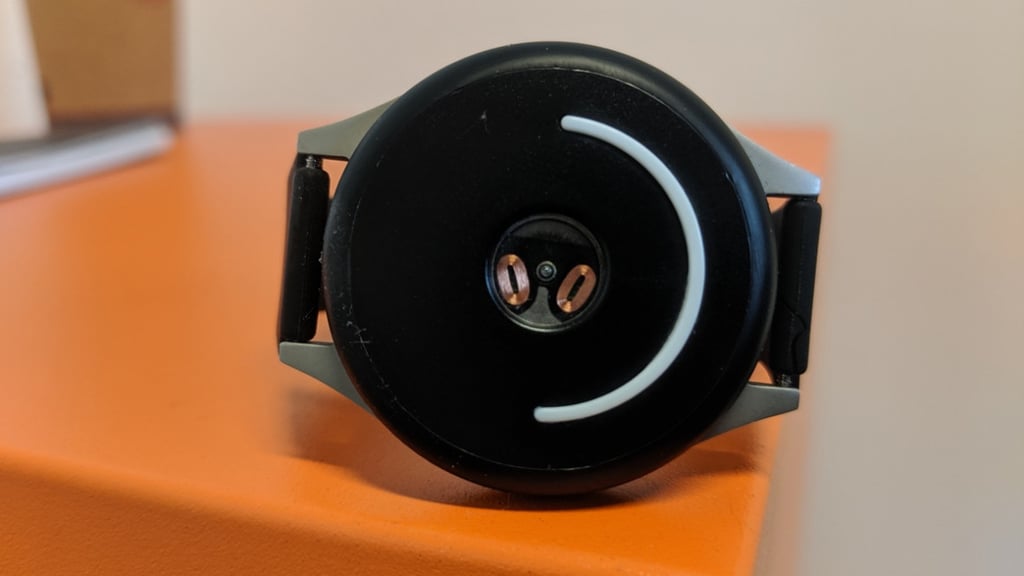 I tried using Doppel's vibrating wristband to keep calm and stay focused