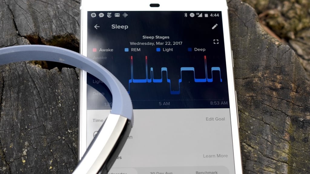 Fitbit Alta HR review