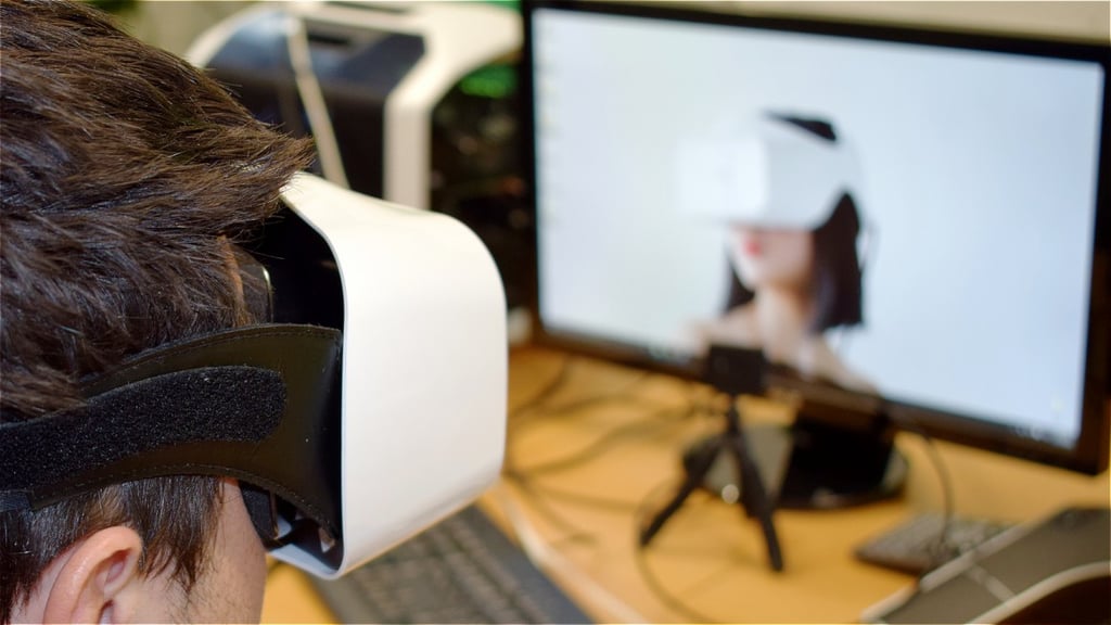Eyes on with Fove's VR headset: Less virtual, more reality