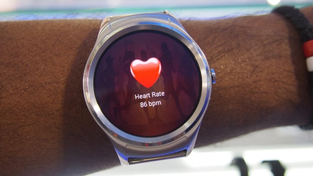 Haier Watch first look: A sleek smartwatch running full, fat Android