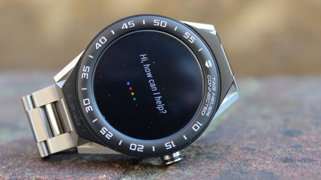 Apple Watch Series 2 v Tag Heuer Connected Modular 45