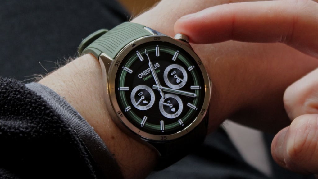 oneplus-watch-3-review-close-up