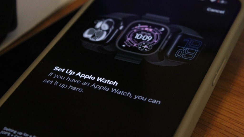 apple-watch-pairing-iphone-screen