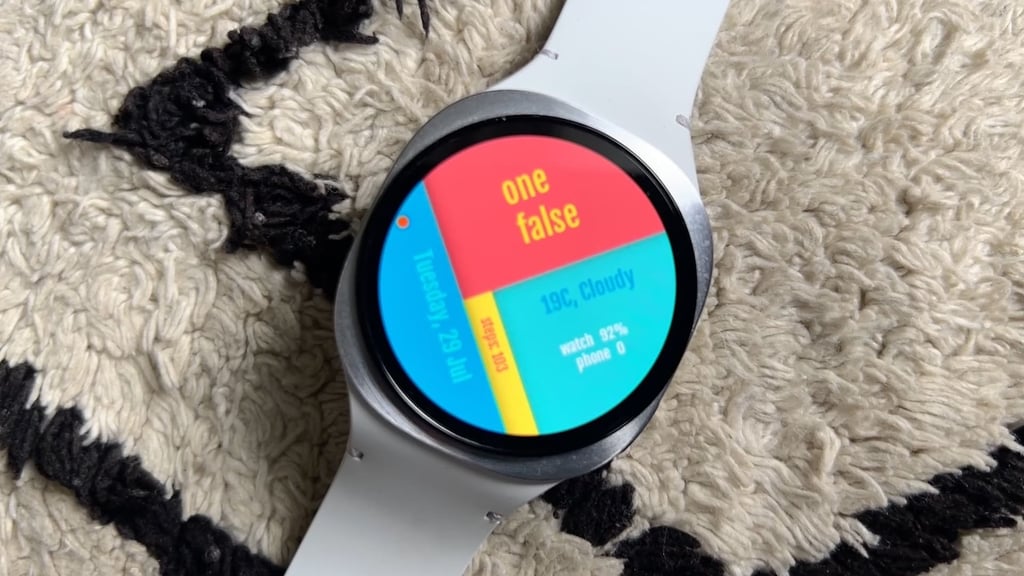 Folds Wear OS face