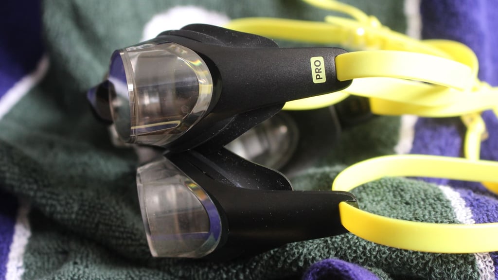form smart swim 2 and smart swim 2 pro stacked on top of each other from side-on angle