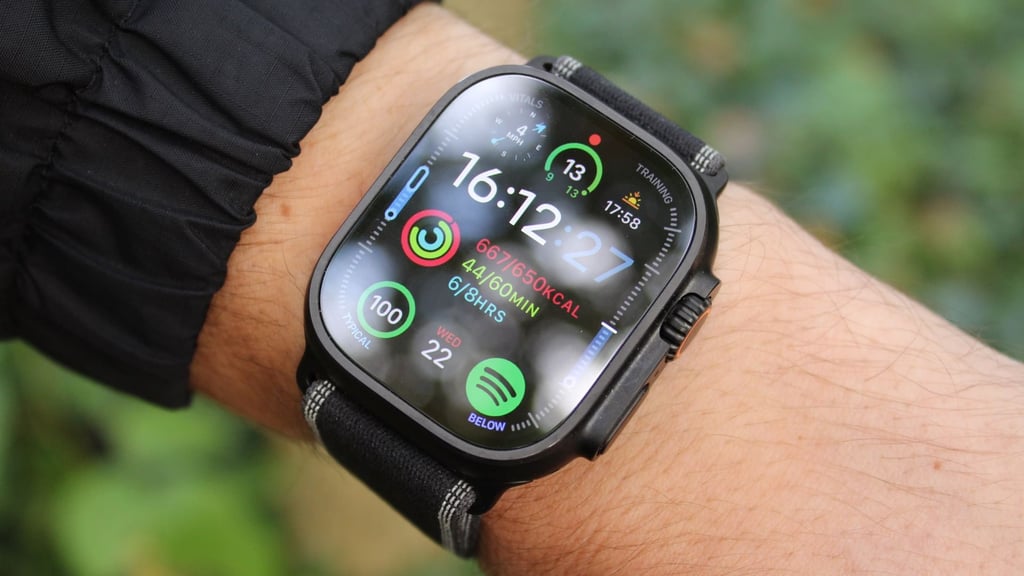 apple-watch-ultra-3-close-up