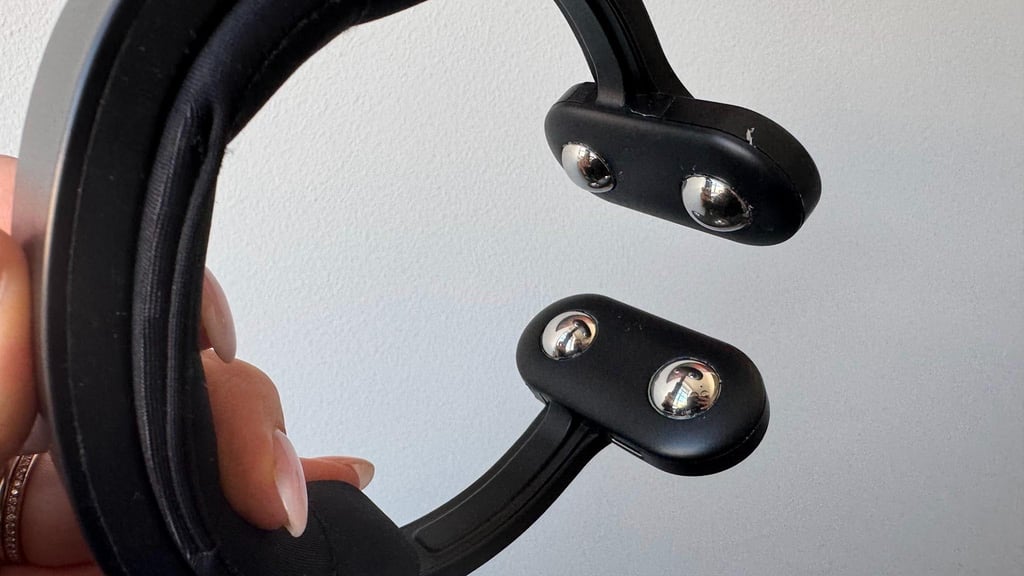 Pulsetto FIT electrodes close up