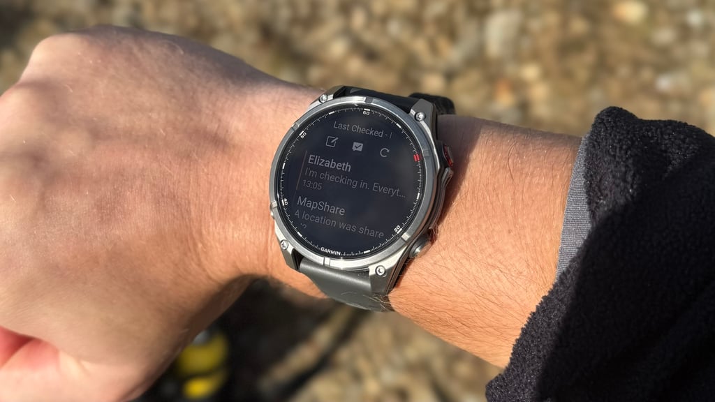 fenix 8 pro inreach garmin messenger