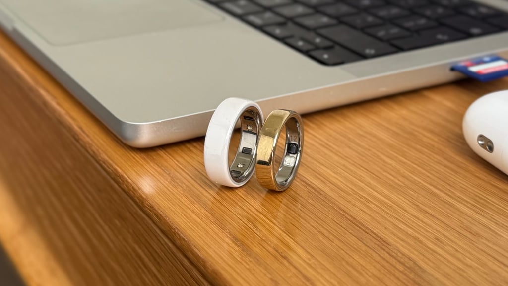 oura ring 5 vs 4 side by side