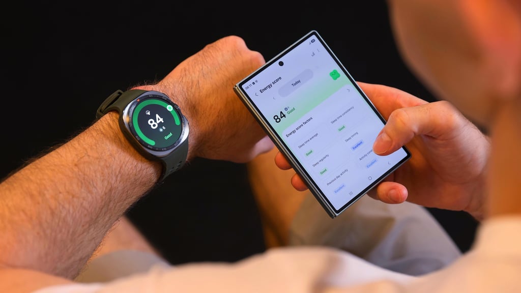 samsung galaxy watch max whitlock