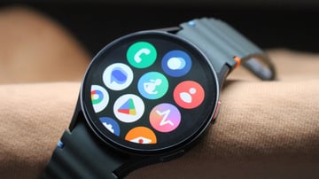 samsung-galaxy-watch-7-returns-to-all-time-low-price-ahead-of-black-friday