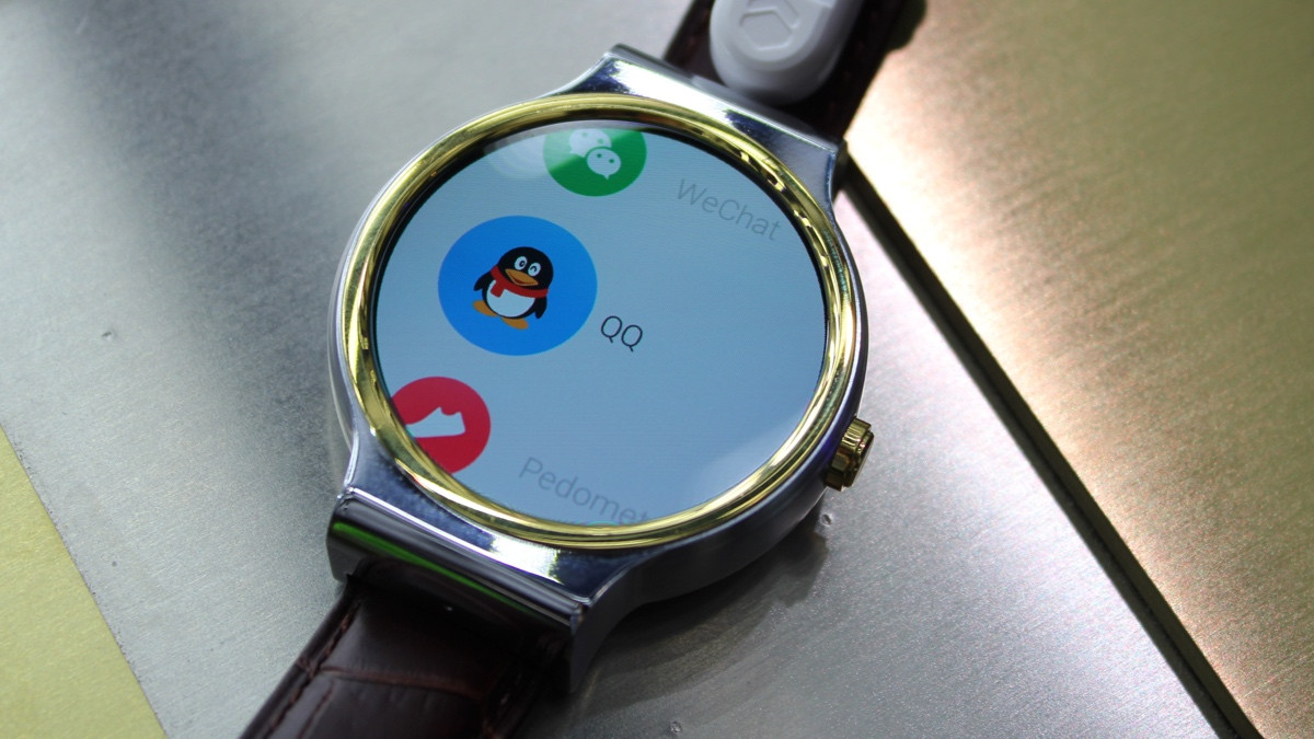 ZTE Axon Watch does a pretty good Android Wear impression