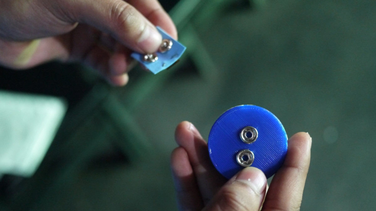 GraphWear SweatSmart uses graphene to work out how you sweat