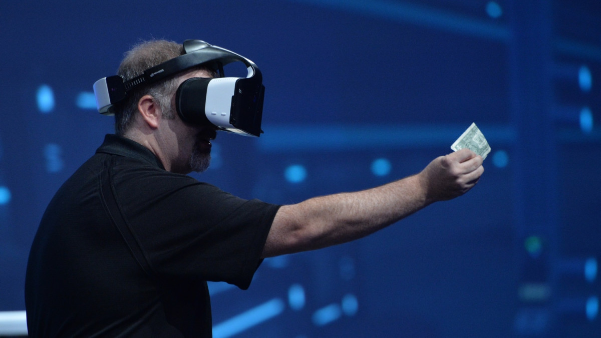 Intel's Project Alloy headset will go on sale by the end of 2017