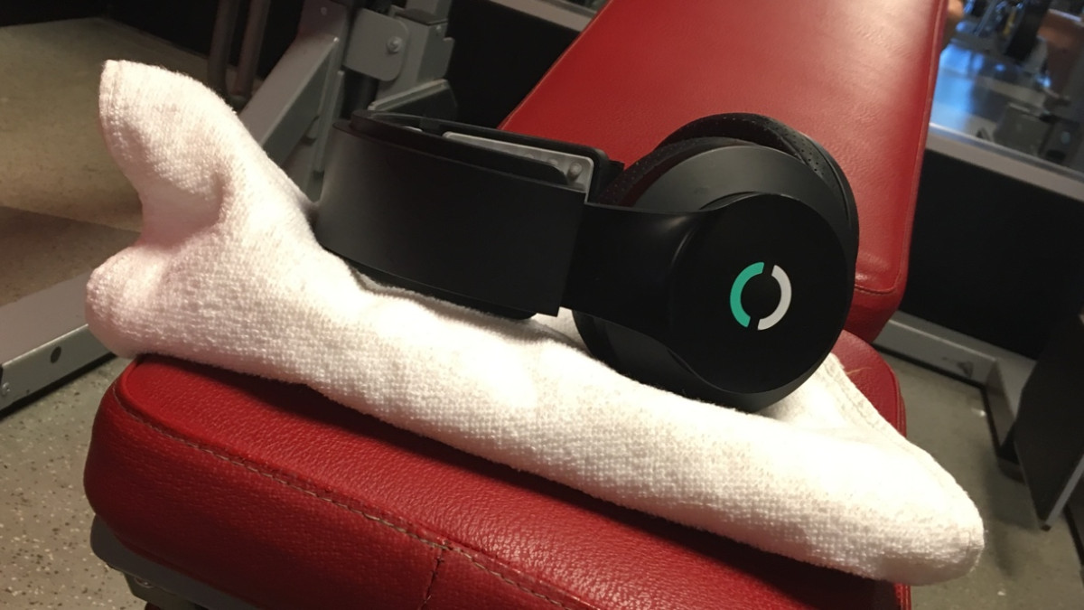 Living with Halo Sport: A brain training wearable to unleash your inner athlete